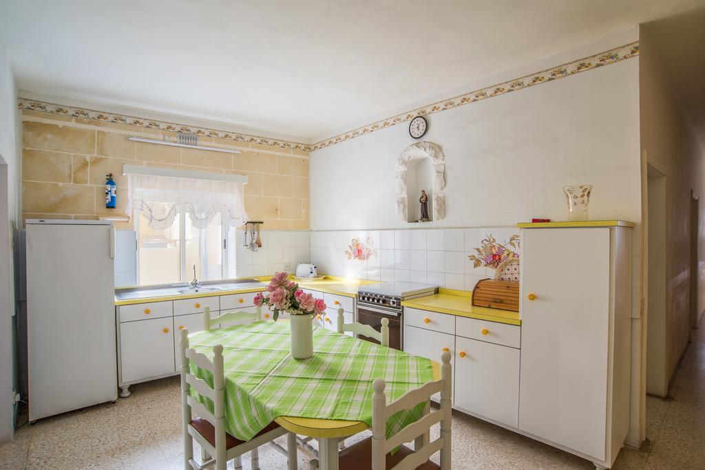 Ferienwohnung Ta' Karmni Marsalforn Exterior foto